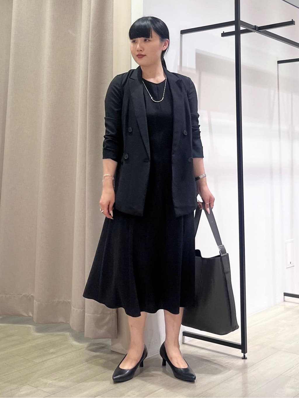 hasuさんの「INDIVI｜【軽く羽織れる！】ダブルジャケット」を使ったコーディネート