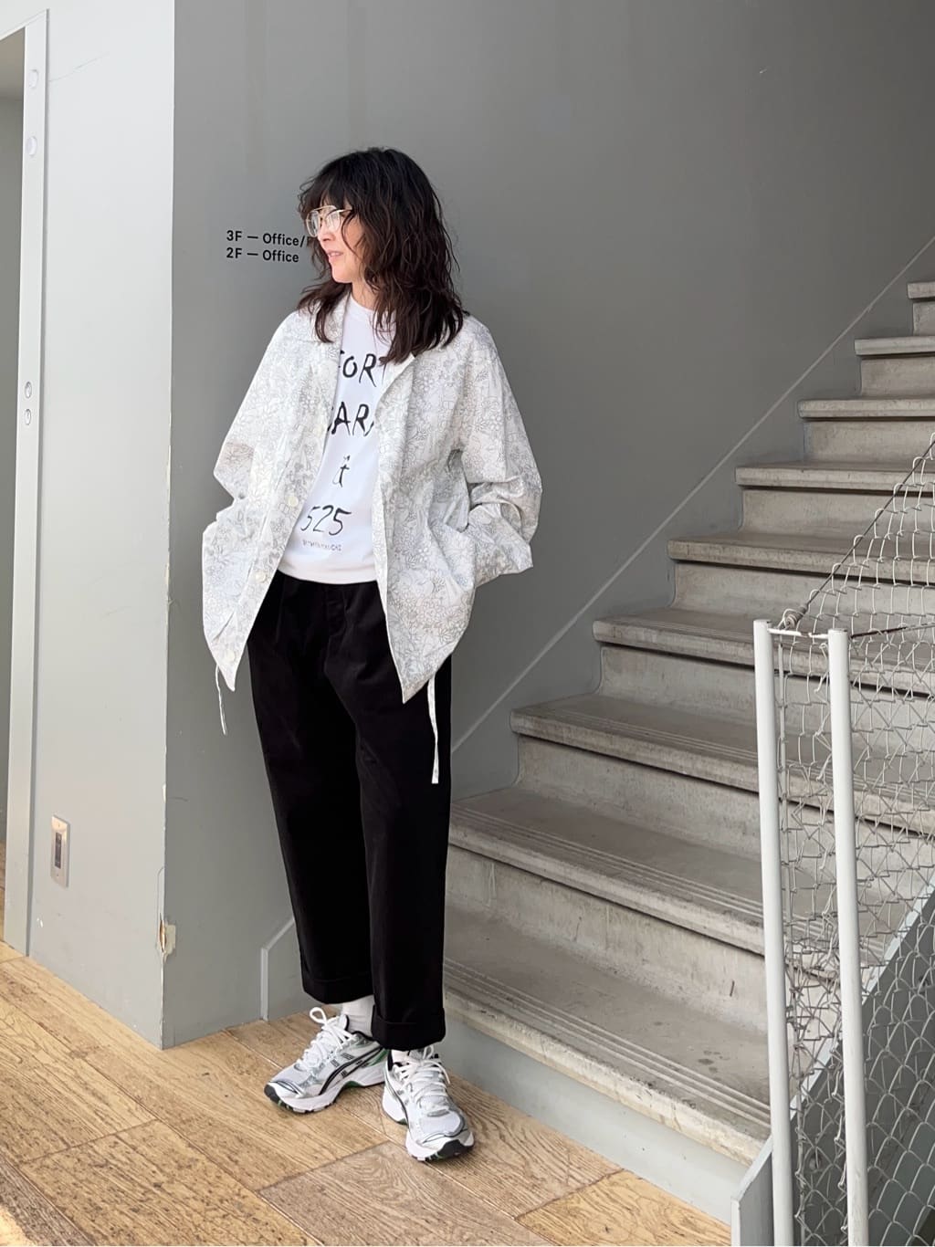 神野（jinno）さんの「TAKEO KIKUCHI｜【Sサイズ～】コーデュロイペグトップパンツ」を使ったコーディネート