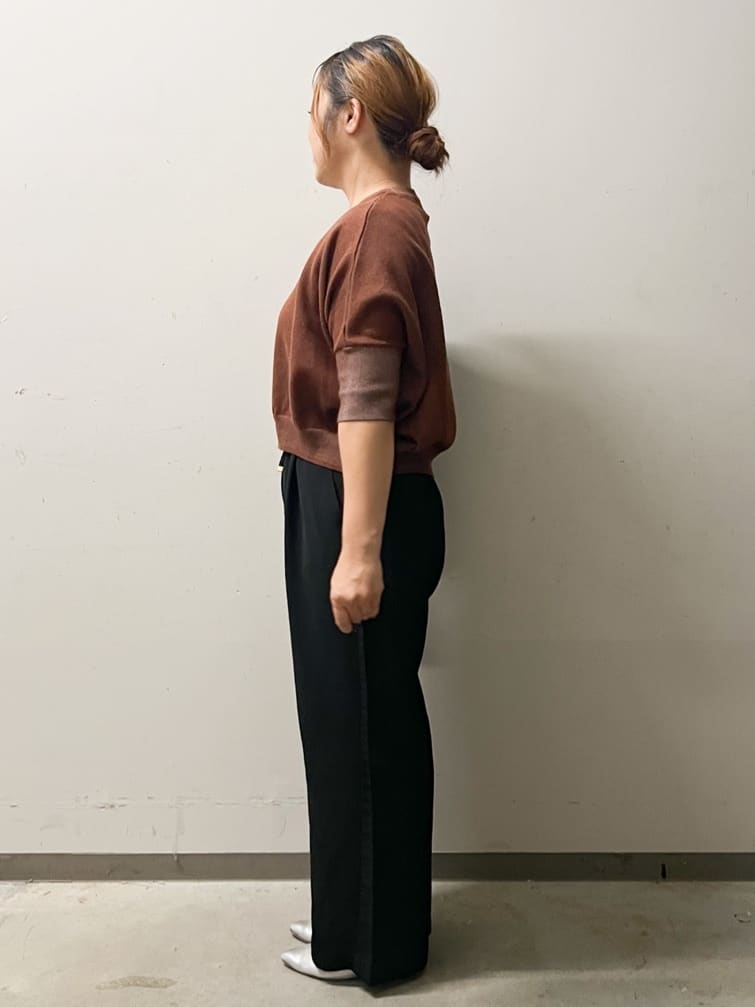 なかさんの「OPAQUE.CLIP｜スウェットライクドルマンスリーブニット【洗濯機洗い可】」を使ったコーディネート