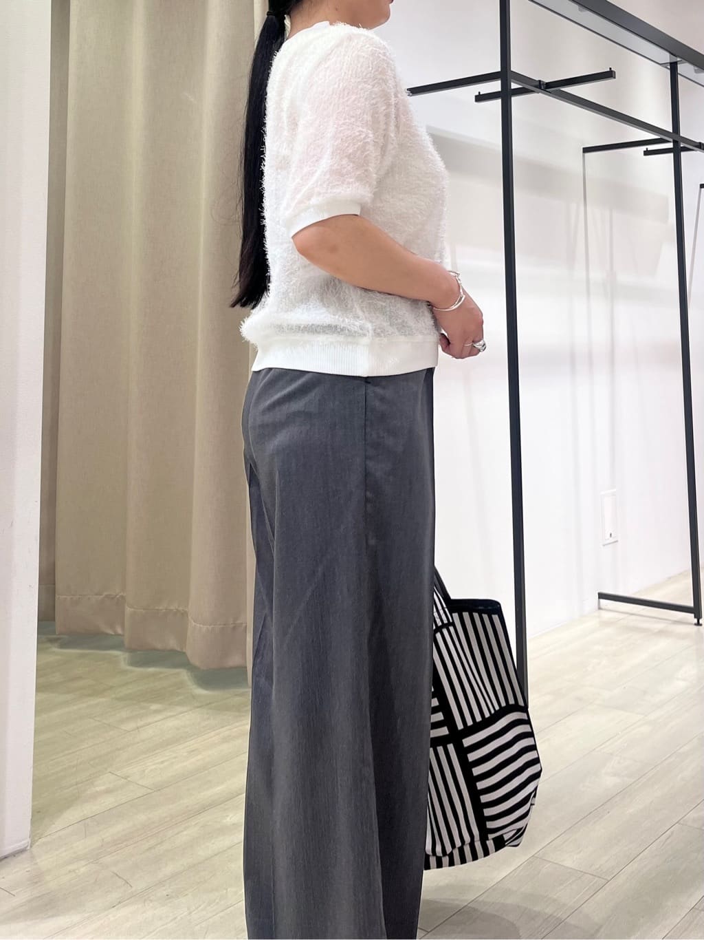 hasuさんの「INDIVI｜【ウール調素材】ベルトデザインワイドパンツ」を使ったコーディネート