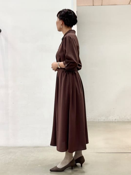 fujiさんの「THE SHOP TK｜5分袖シャツワンピース【防シワ/吸水速乾/UVケア/洗濯機OK】」を使ったコーディネート