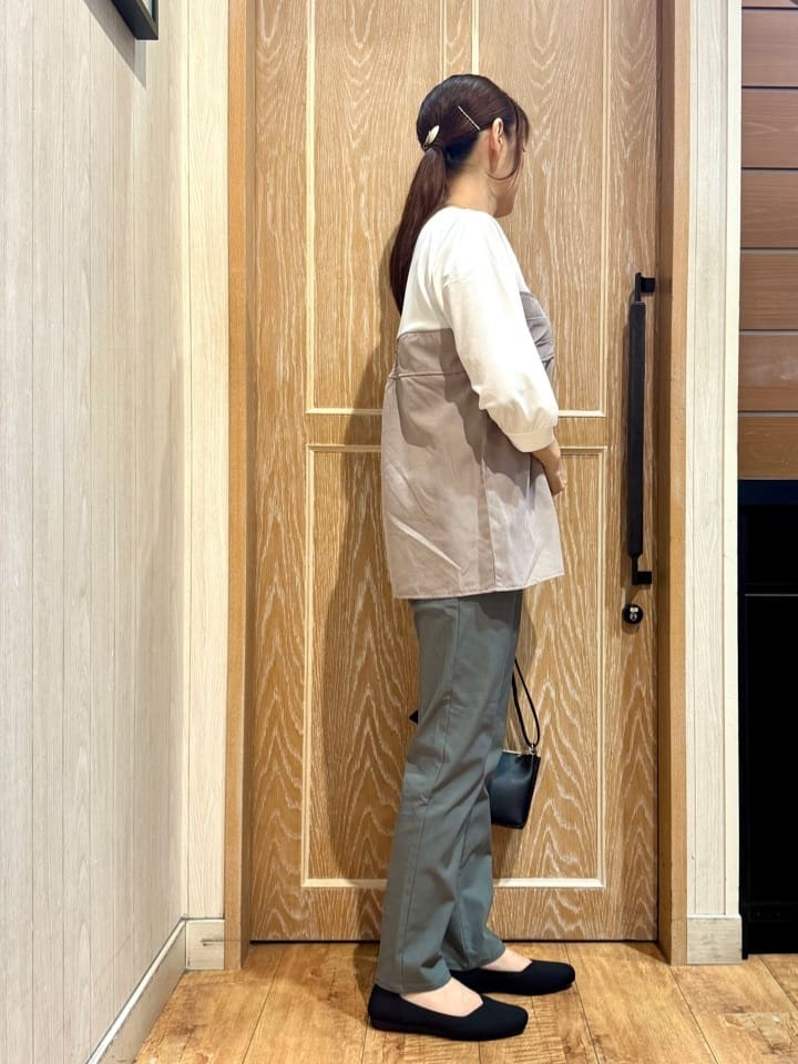 KAORIさんの「SHOO･LA･RUE｜気になるウエストもさり気なくカバー リボン風ドッキングトップス」を使ったコーディネート