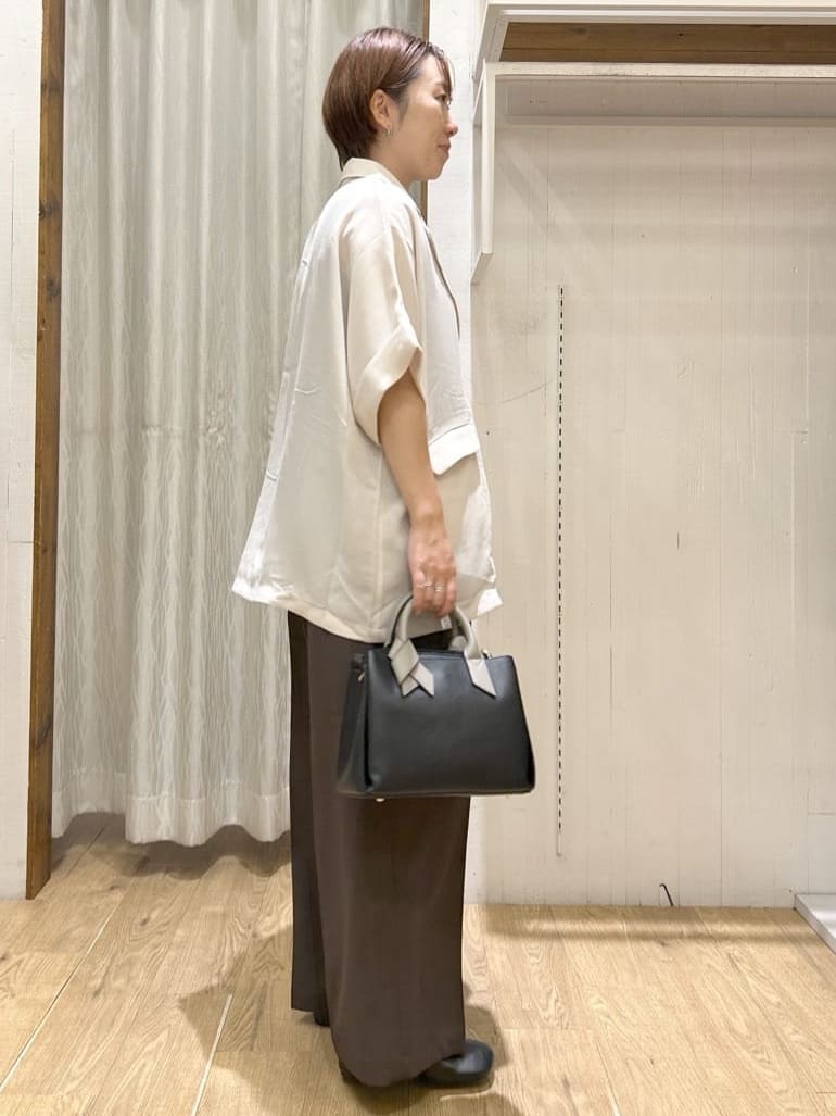 ga_riさんの「THE SHOP TK｜ドルマン半袖ジャケット【洗える】」を使ったコーディネート