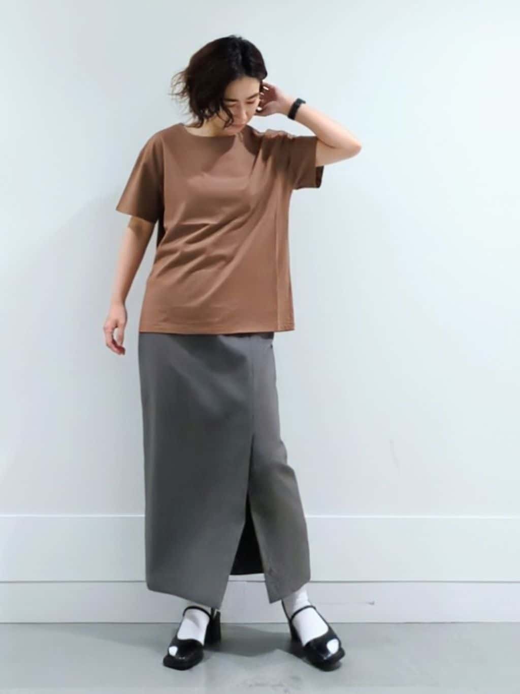ミズタさんの「UNTITLED｜【接触冷感／コットン100／洗える／Tシャツ】半袖天竺プルオーバー」を使ったコーディネート