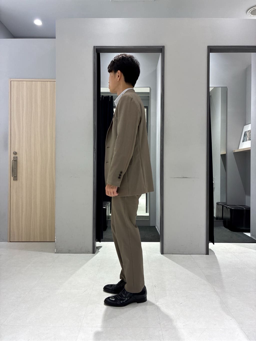 わいずみさんの「TAKEO KIKUCHI｜【360&deg;ストレッチ／セットアップ対応】None Of Stress ジャケット」を使ったコーディネート