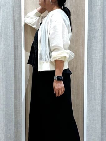 naoさんの「grove｜軽やかに秋先取り　ブルゾン感覚で着られるカーディガン」を使ったコーディネート