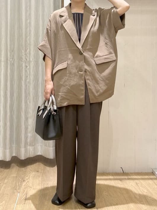 ga_riさんの「THE SHOP TK｜ドルマン半袖ジャケット【洗える】」を使ったコーディネート