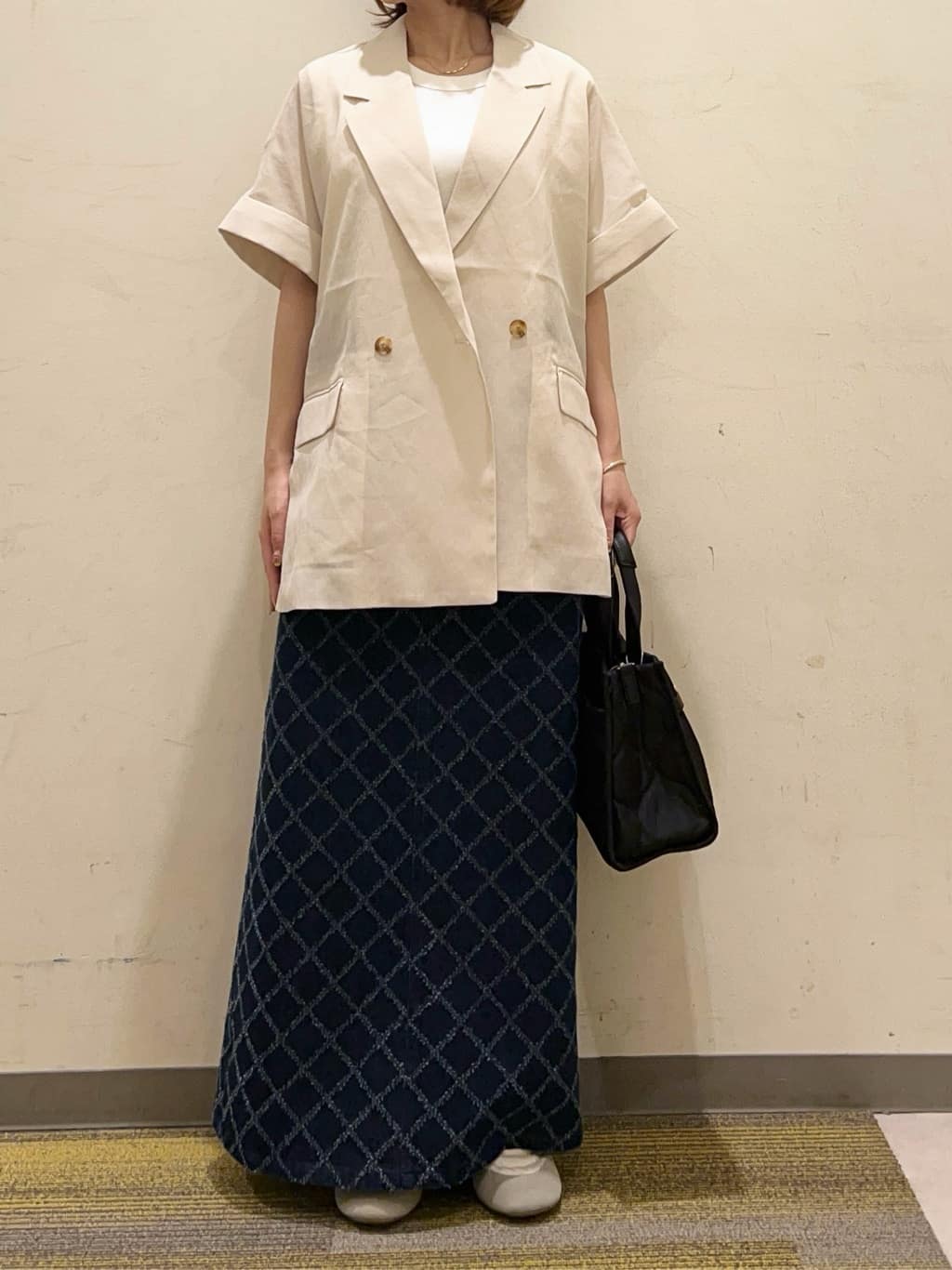 かのさんの「THE SHOP TK｜半袖シアージャケット【洗える】」を使ったコーディネート