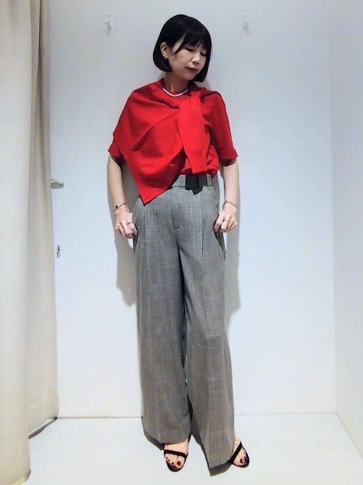 suzuさんの「UNTITLED｜【アンサンブル可/薄手】ベーシッククルーネックカーディガン」を使ったコーディネート