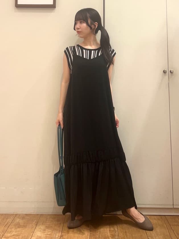 AIRIさんの「SHOO･LA･RUE｜【洗える】マルチストライプが印象的 ノースリーブニット」を使ったコーディネート