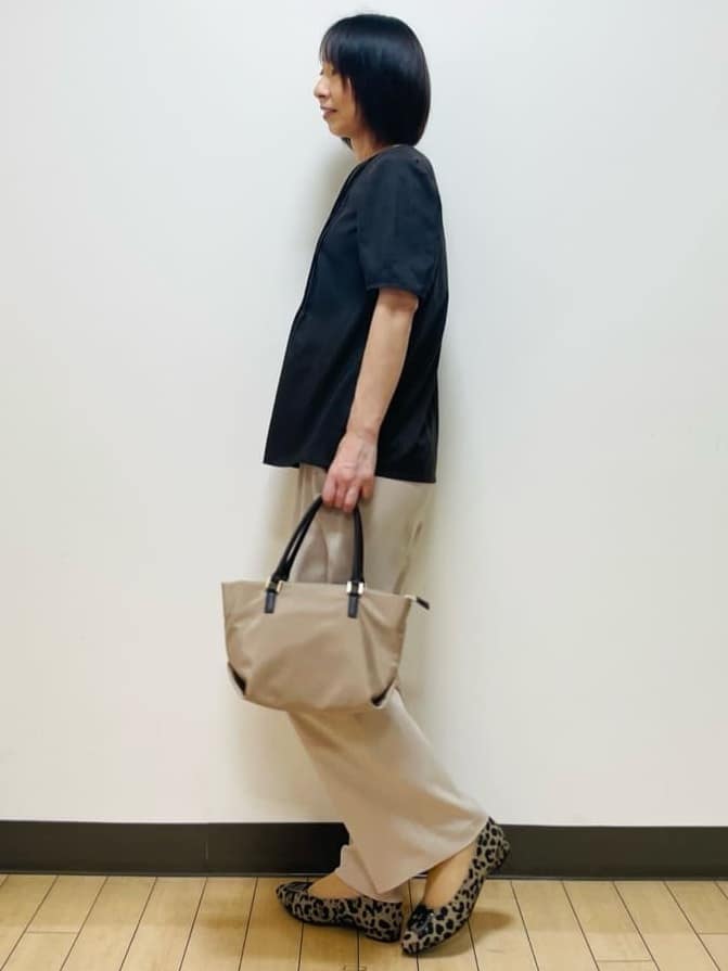 Riiさんの「Reflect｜【すっきり見え！長め丈】ピンタックデザインチュニックブラウス」を使ったコーディネート