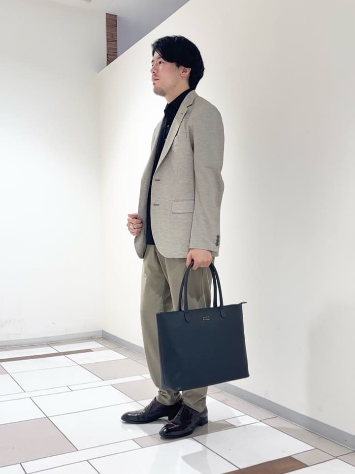 及川さんの「TAKEO KIKUCHI｜【抗菌防臭／9色5サイズ展開】ハニカムメランジ ポロシャツ」を使ったコーディネート