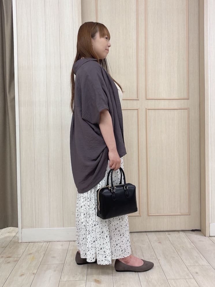 AMI55さんの「SHOO･LA･RUE｜【洗える/S-LL/5分袖】1枚でも羽織としても。さらさらドレープシャツ」を使ったコーディネート