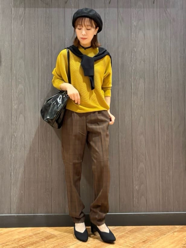 meiさんの「SHOO･LA･RUE｜【洗える/S-LL】上品なラメ使い クルーネック ニットカーディガン」を使ったコーディネート
