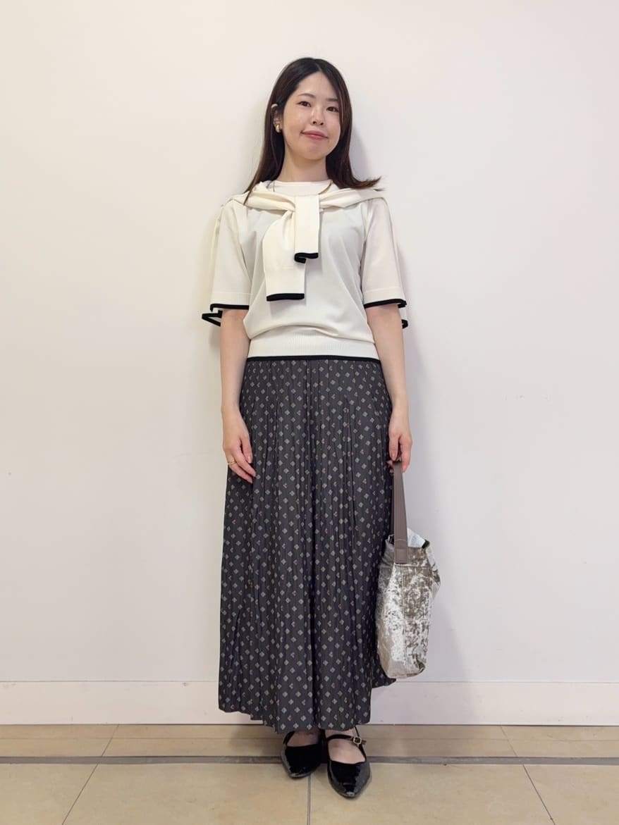 asamiさんの「UNTITLED｜【アンサンブル可/薄手】ベーシッククルーネックカーディガン」を使ったコーディネート
