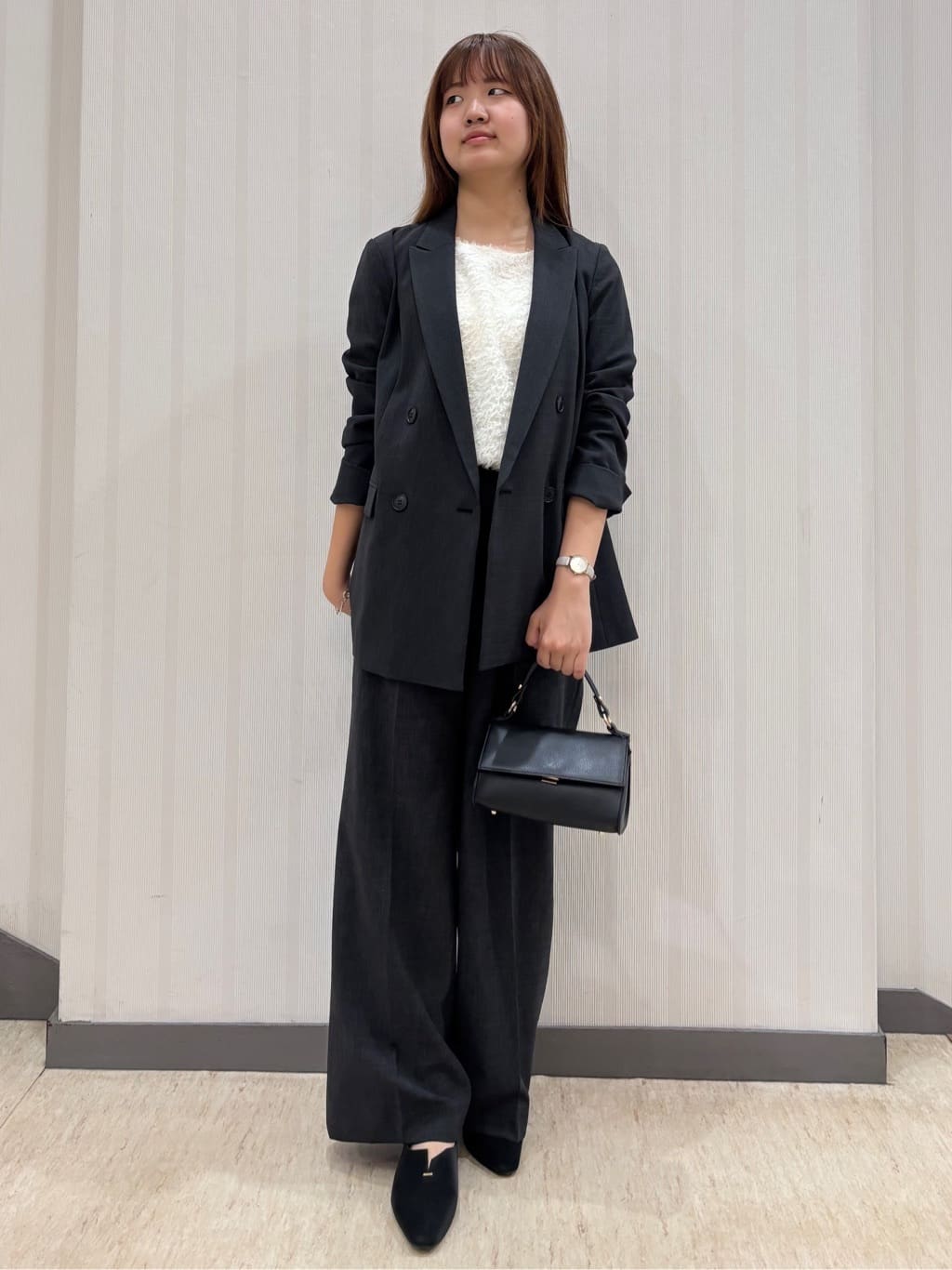 ちひさんの「INDIVI｜【洗える／セットアップ可能】凹凸ストレッチ素材ダブルジャケット」を使ったコーディネート