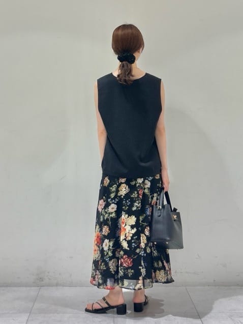kyokaさんの「UNTITLED｜【セットアップ可/洗える】梳毛調合繊Vネックベスト」を使ったコーディネート