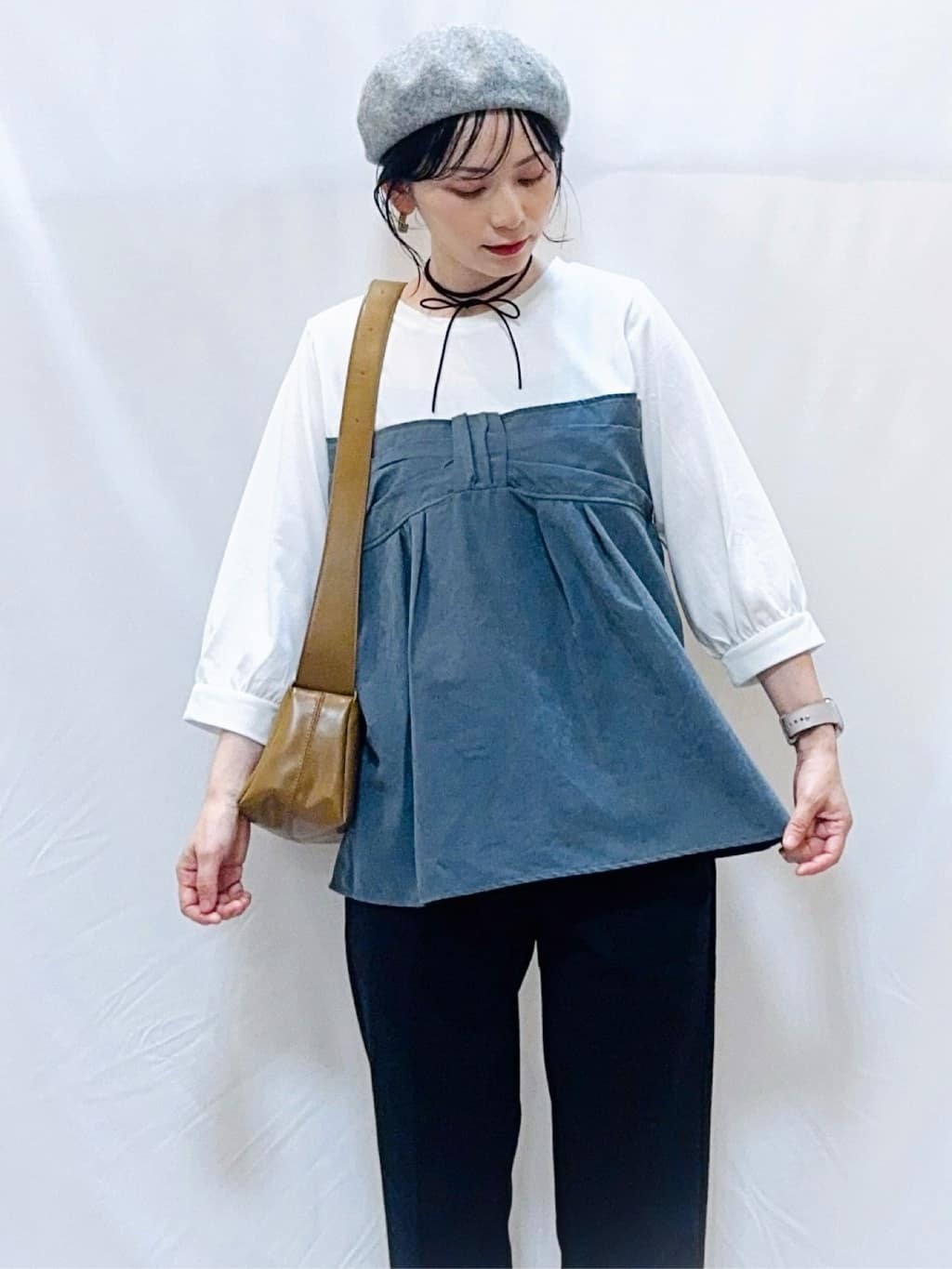𝐇𝐢𝐫𝐨𝐦𝐢さんの「SHOO･LA･RUE｜気になるウエストもさり気なくカバー リボン風ドッキングトップス」を使ったコーディネート