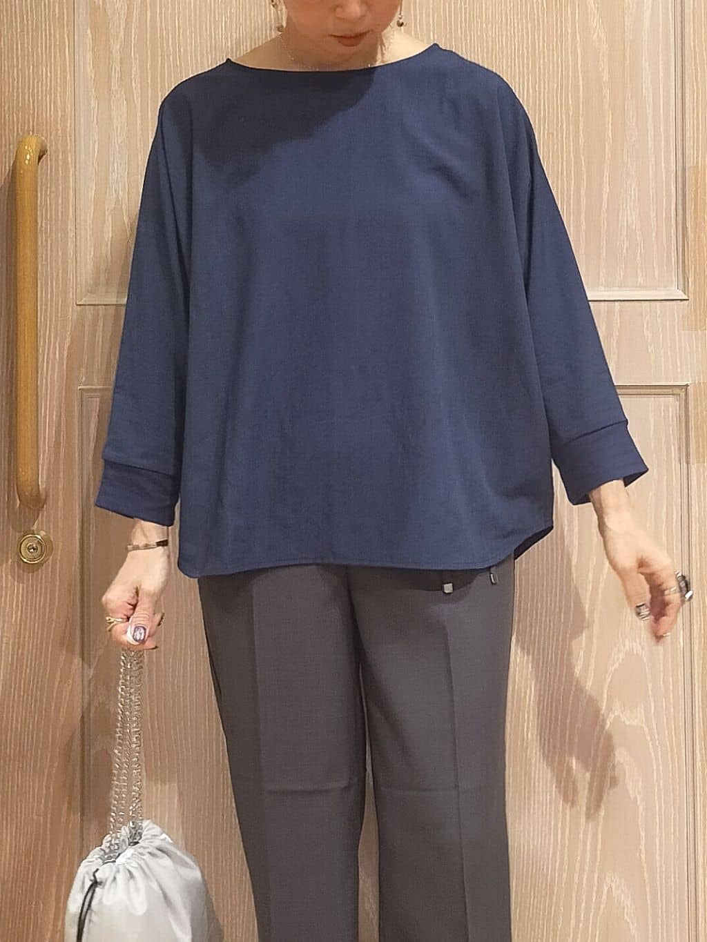 YUKIさんの「SHOO･LA･RUE｜【高レビュー/洗濯後しわになりにくい】1枚でサマ見え 8分袖ドルマンブラウス」を使ったコーディネート