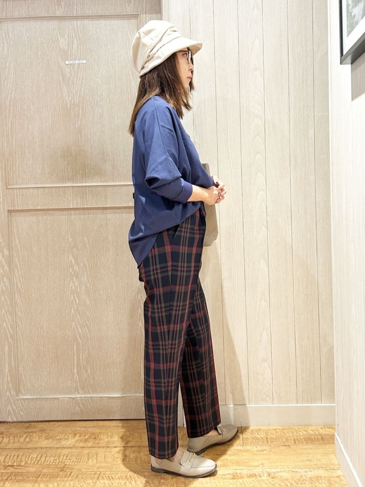 yukaさんの「SHOO･LA･RUE｜【高レビュー/洗濯後しわになりにくい】1枚でサマ見え 8分袖ドルマンブラウス」を使ったコーディネート