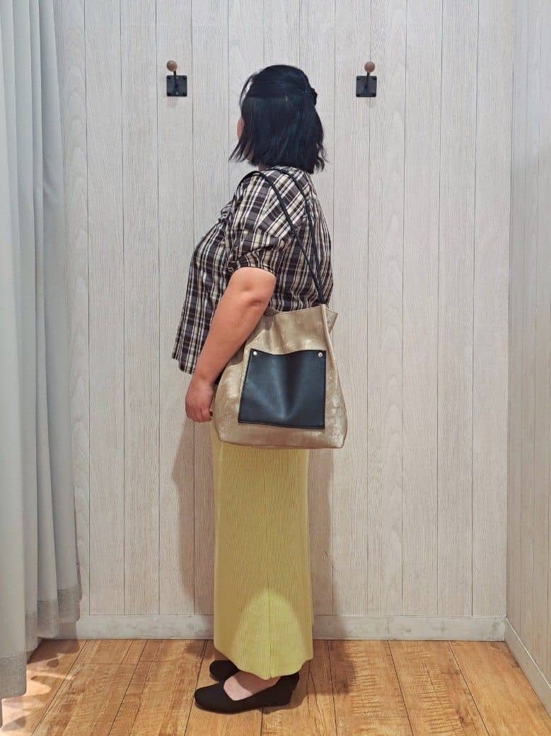 kotomiさんの「SHOO･LA･RUE｜【S-LL/洗濯後しわになりにくい】ランタンスリーブで女性らしく 5分袖スキッパーブラウス」を使ったコーディネート