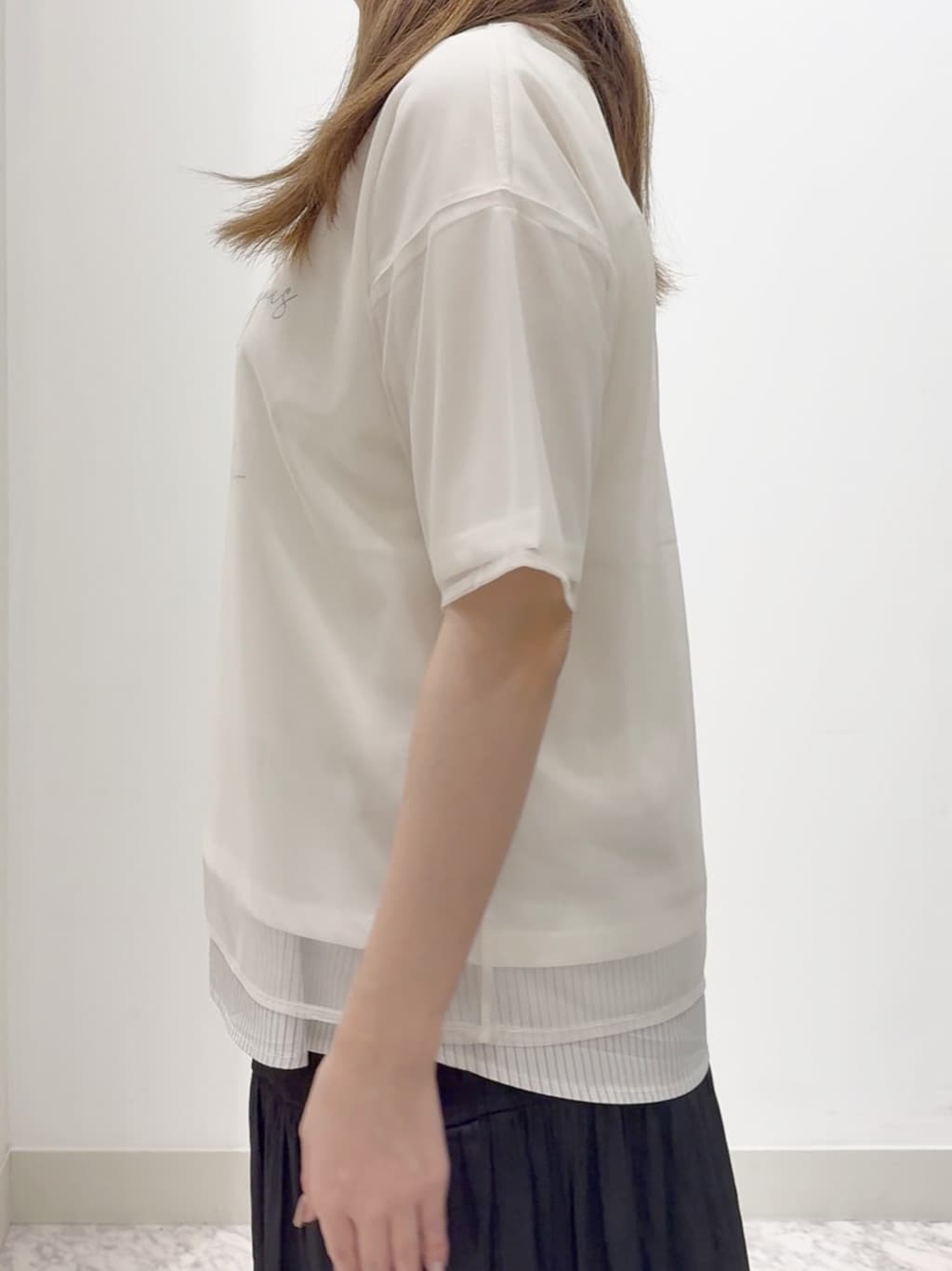 しかっちさんの「grove｜ラフだけどおしゃれ　チュールレイヤードTシャツ」を使ったコーディネート