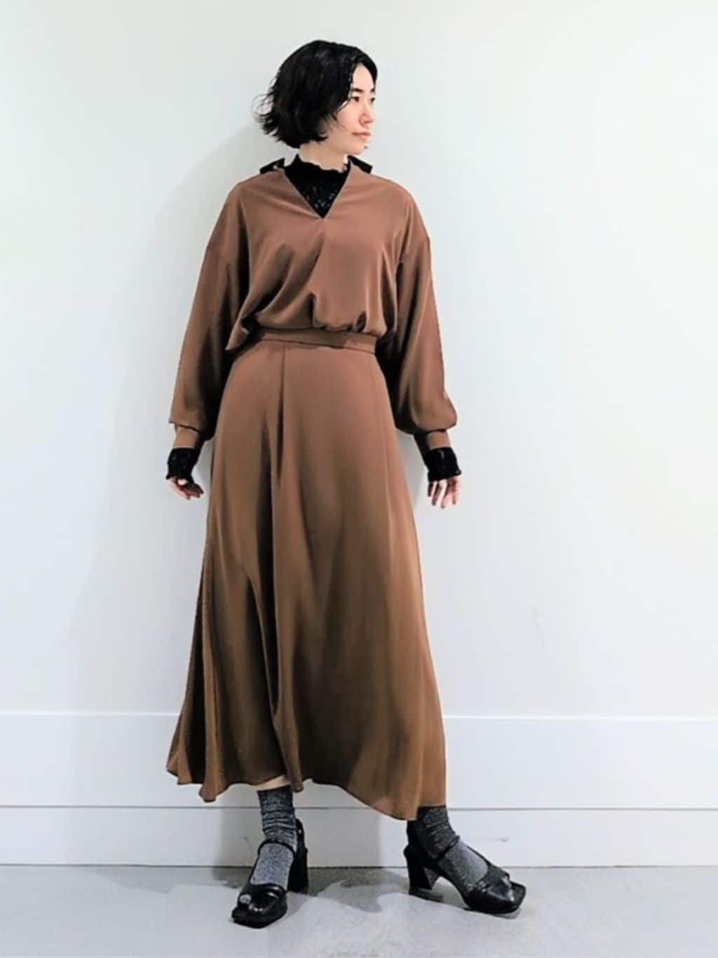 ミズタさんの「UNTITLED｜【セットアップ可/スキッパー/ゆったり】リラクパウダーシャツ」を使ったコーディネート