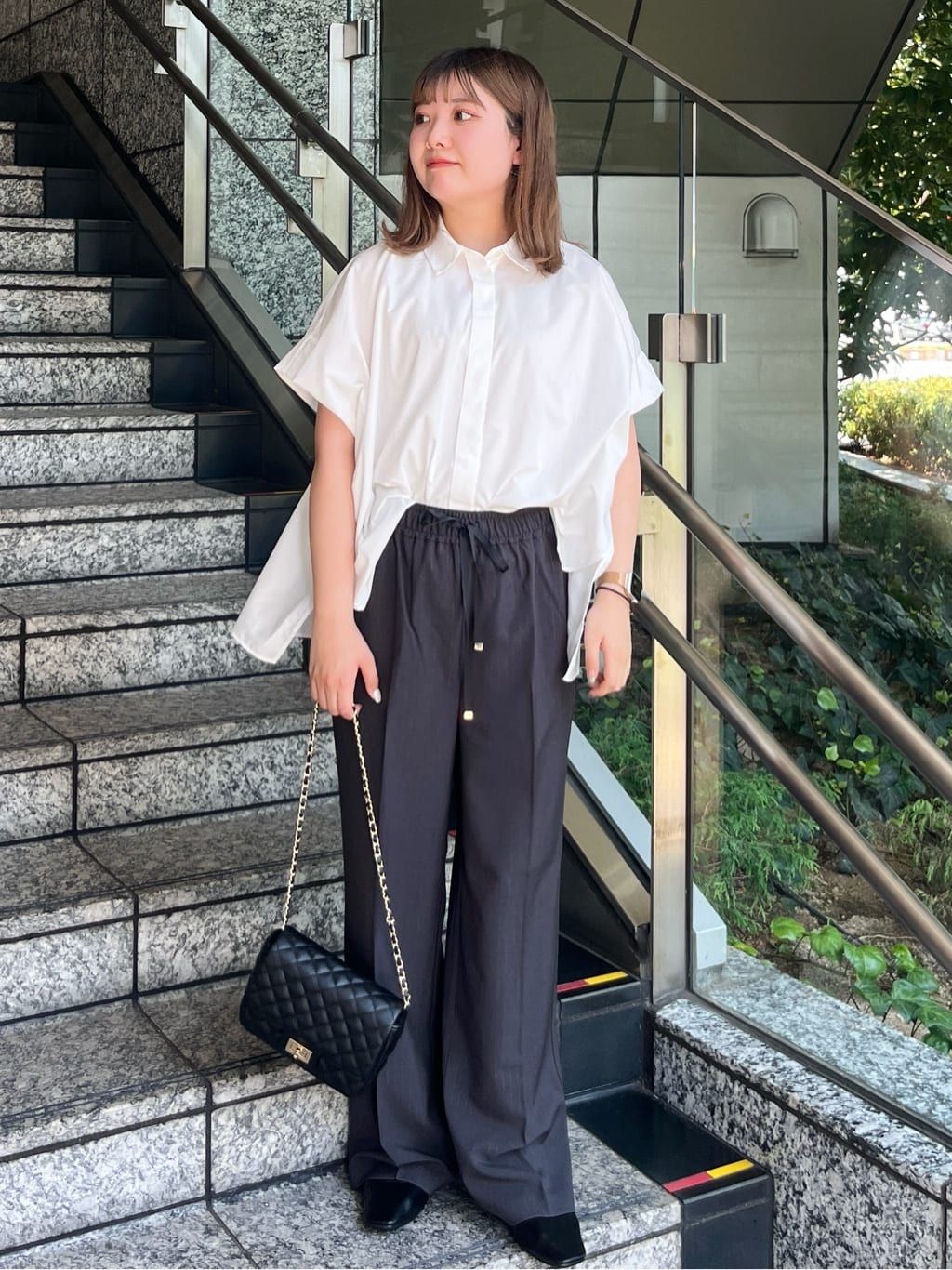 HANNAさんの「OPAQUE.CLIP｜《andGIRL掲載》リラクシーシャツ【洗濯機洗い可】」を使ったコーディネート