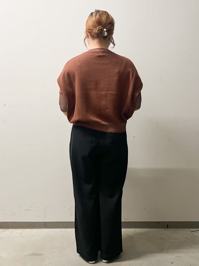 なかさんの「OPAQUE.CLIP｜スウェットライクドルマンスリーブニット【洗濯機洗い可】」を使ったコーディネート