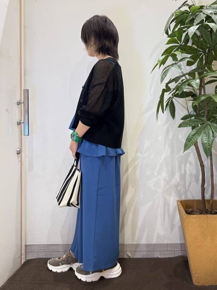 misakiさんの「SHOO･LA･RUE｜【S-LL/セットアップ可/ひんやり】女性らしさ溢れる ティアードキャミソール」を使ったコーディネート