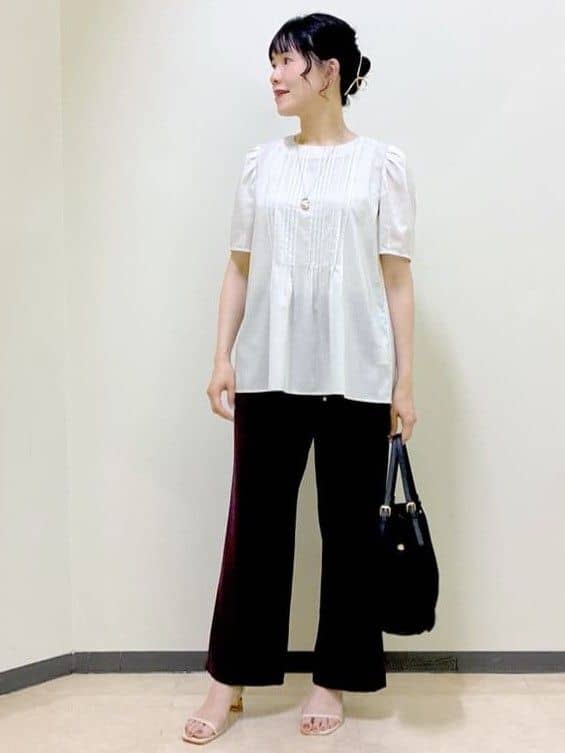  beni_gingerさんの「Reflect｜【すっきり見え！長め丈】ピンタックデザインチュニックブラウス」を使ったコーディネート