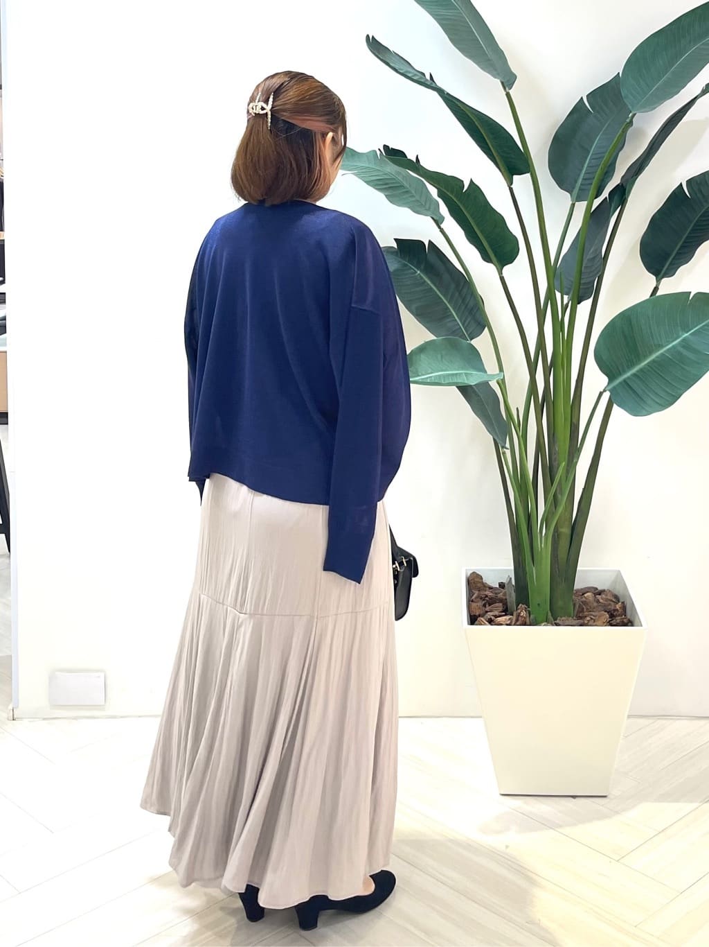 Tomoさんの「UNTITLED｜【前後2WAY/アンサンブル可/ゆったり】シアーカーディガン」を使ったコーディネート