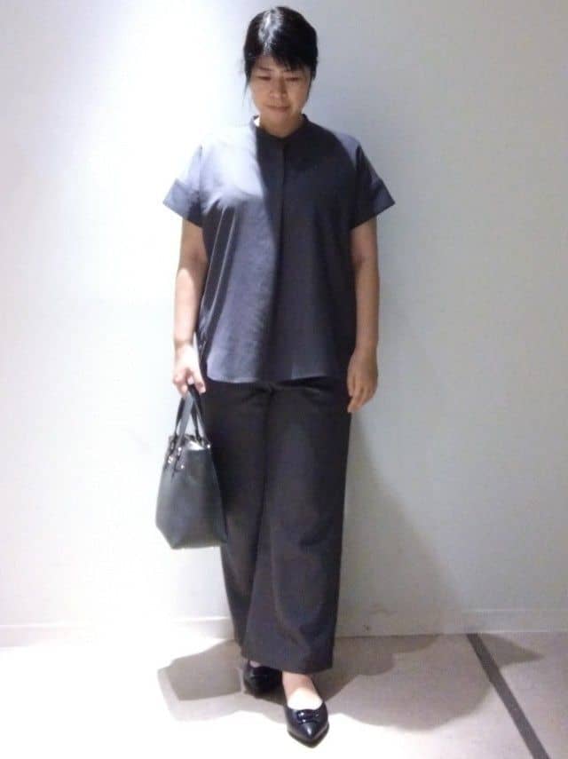 sakoさんの「Reflect｜【E‐QUALITY／ウエスト総ゴム／セットアップ／単品使いOK◎】ブラウス＋ストレートパンツセット」を使ったコーディネート