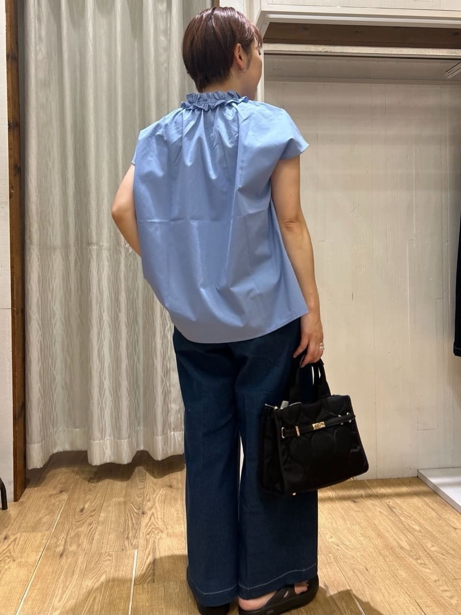 ga_riさんの「THE SHOP TK｜【美脚/オ―ルシーズン】デニムマリンパンツ/洗濯機OK」を使ったコーディネート