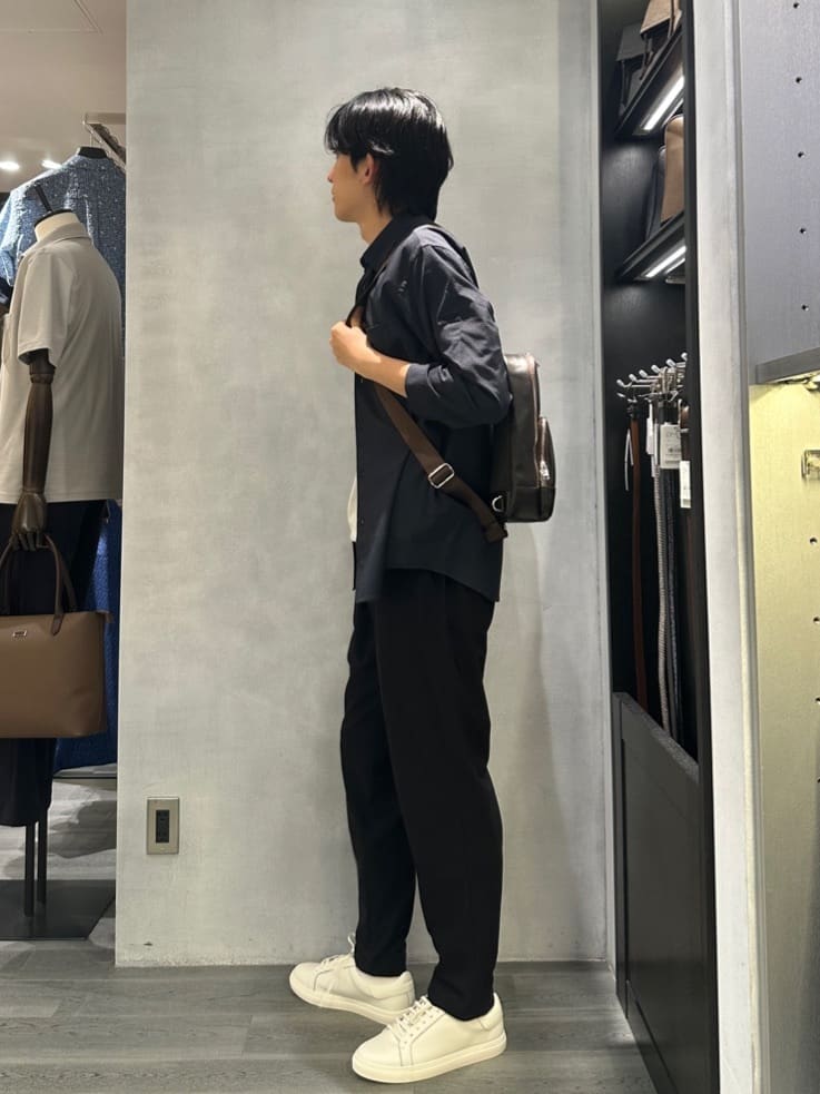 kotonaさんの「TAKEO KIKUCHI｜レザースニーカー」を使ったコーディネート