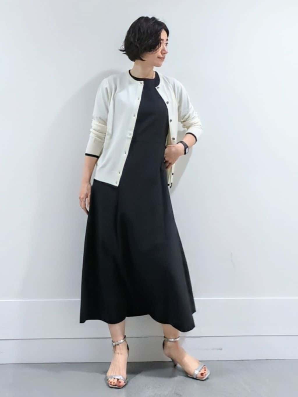 ミズタさんの「UNTITLED｜【アンサンブル可/薄手】ベーシッククルーネックカーディガン」を使ったコーディネート