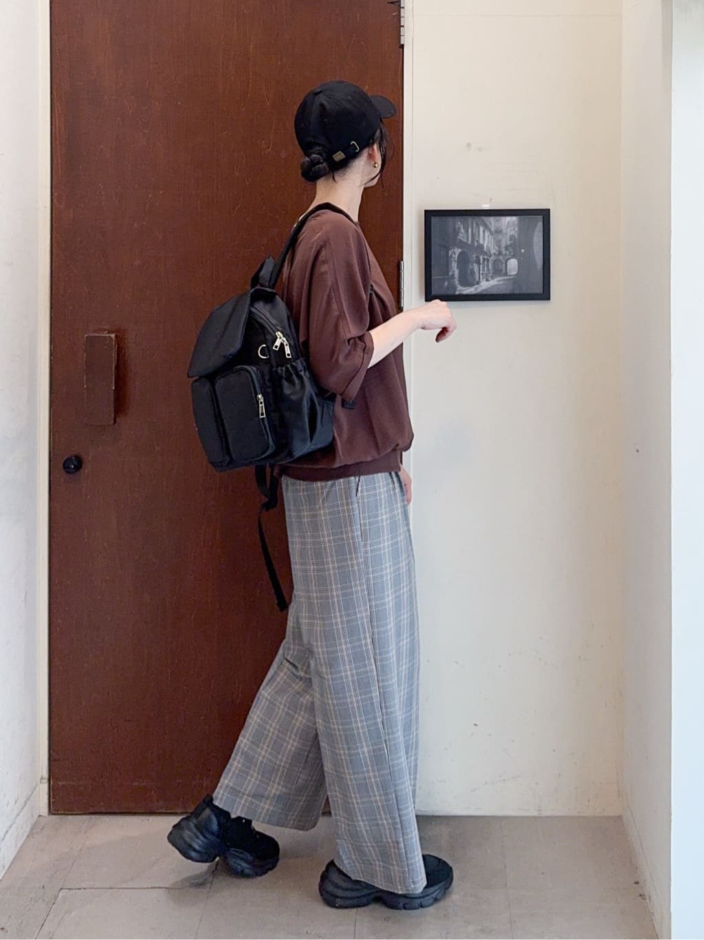 𝐇𝐢𝐫𝐨𝐦𝐢さんの「SHOO･LA･RUE｜【洗濯後しわになりにくい】さらっとタッチの 5分袖ドルマンブラウス」を使ったコーディネート