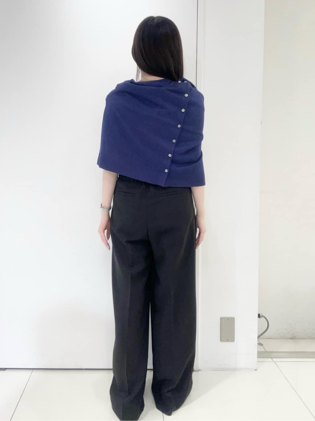 moeさんの「UNTITLED｜【前後2WAY/アンサンブル可/ゆったり】シアーカーディガン」を使ったコーディネート