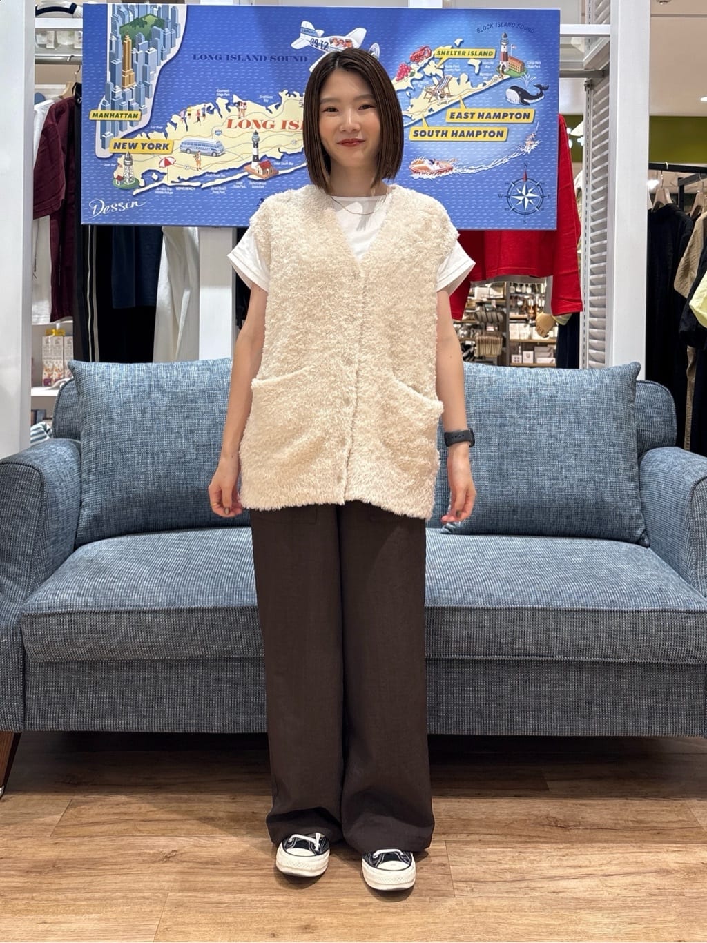 risaさんの「Dessin｜【洗える】Vネックシャギーベスト」を使ったコーディネート