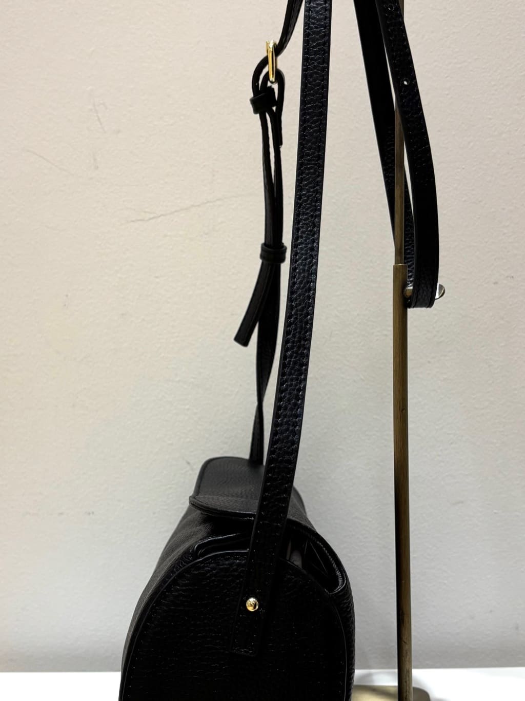 yumiさんの「Dessin｜本革バレル型ショルダーバッグ」を使ったコーディネート