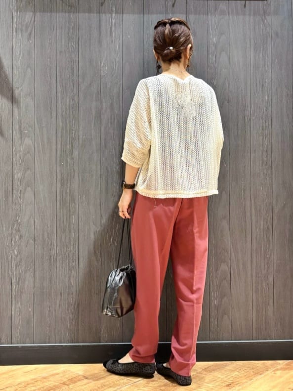 meiさんの「SHOO･LA･RUE｜【洗える/S-LL】季節の変わり目に 透かし柄が涼やか ジップブルゾン」を使ったコーディネート