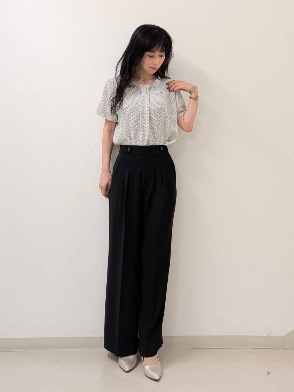 miiさんの「INDIVI｜【着心地◎！】タックワイドパンツ」を使ったコーディネート