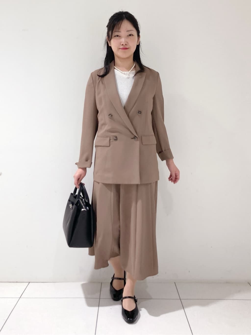 momokoさんの「INDIVI｜【軽く羽織れる！】ダブルジャケット」を使ったコーディネート