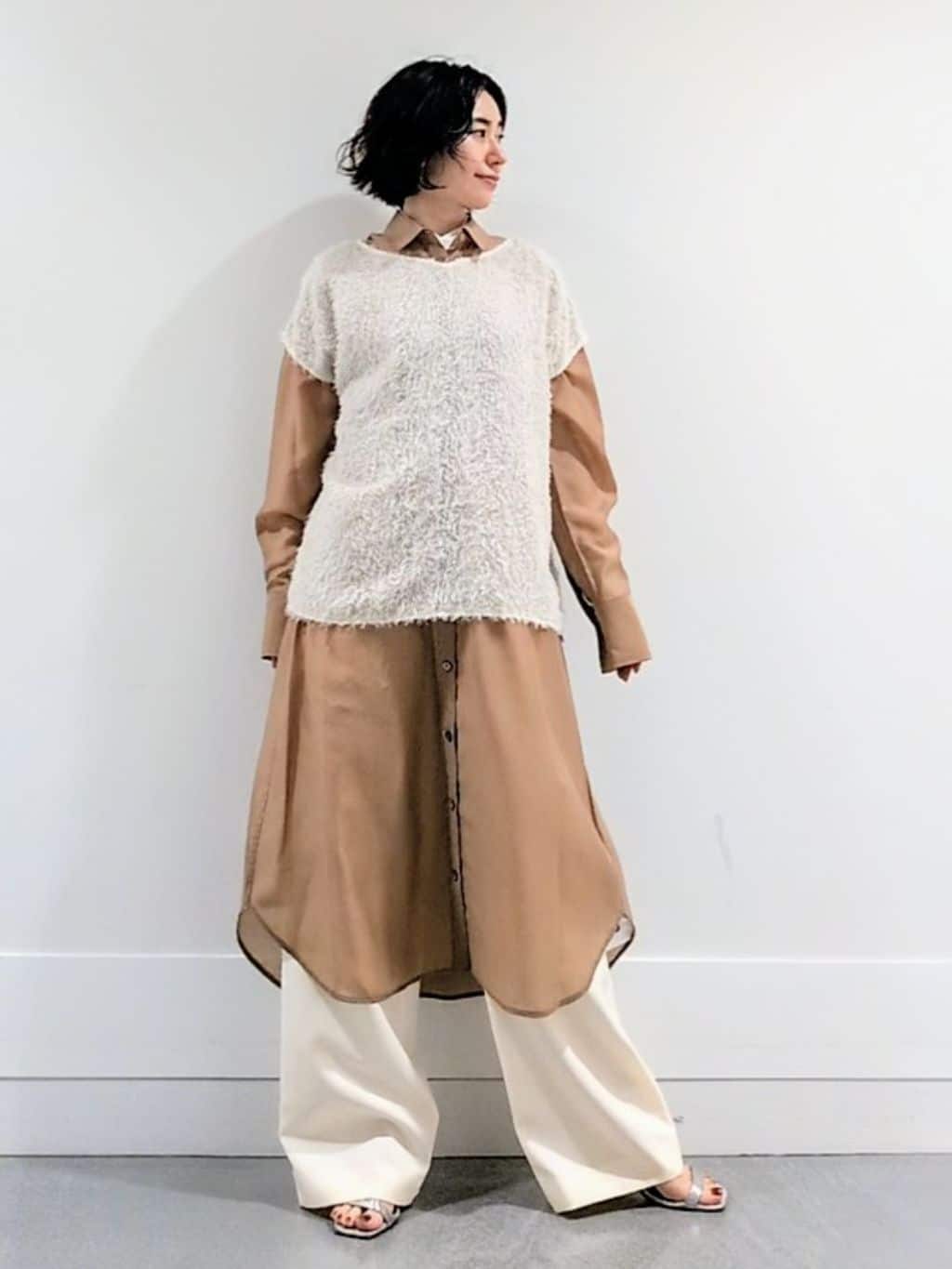 ミズタさんの「UNTITLED｜【セットアップ可/洗える】フェザーフレンチスリーブブラウス」を使ったコーディネート