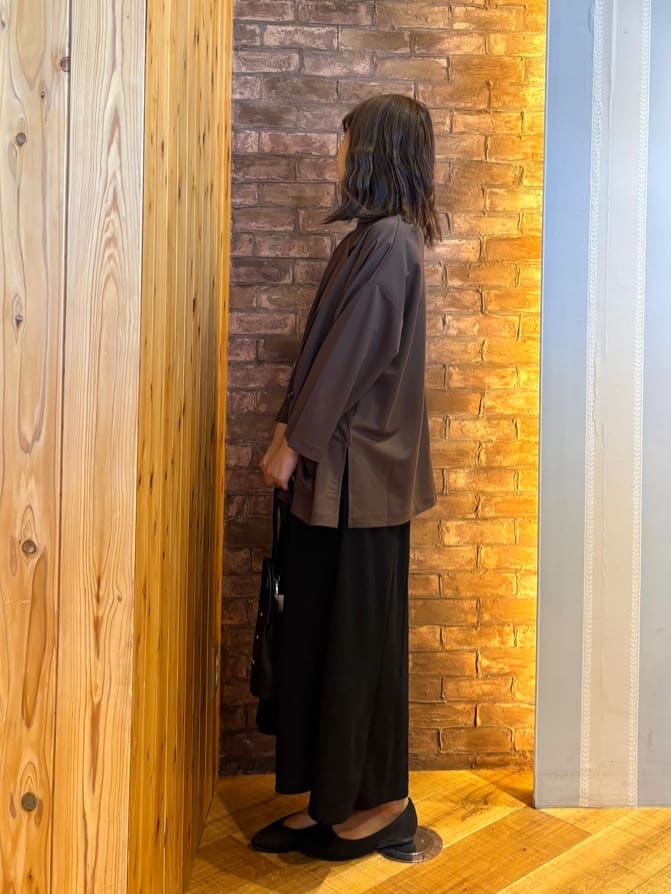 mieさんの「SHOO･LA･RUE｜【S-LL/ひんやり】さらっとしたタッチが心地よい ダブルブレストジャケット」を使ったコーディネート