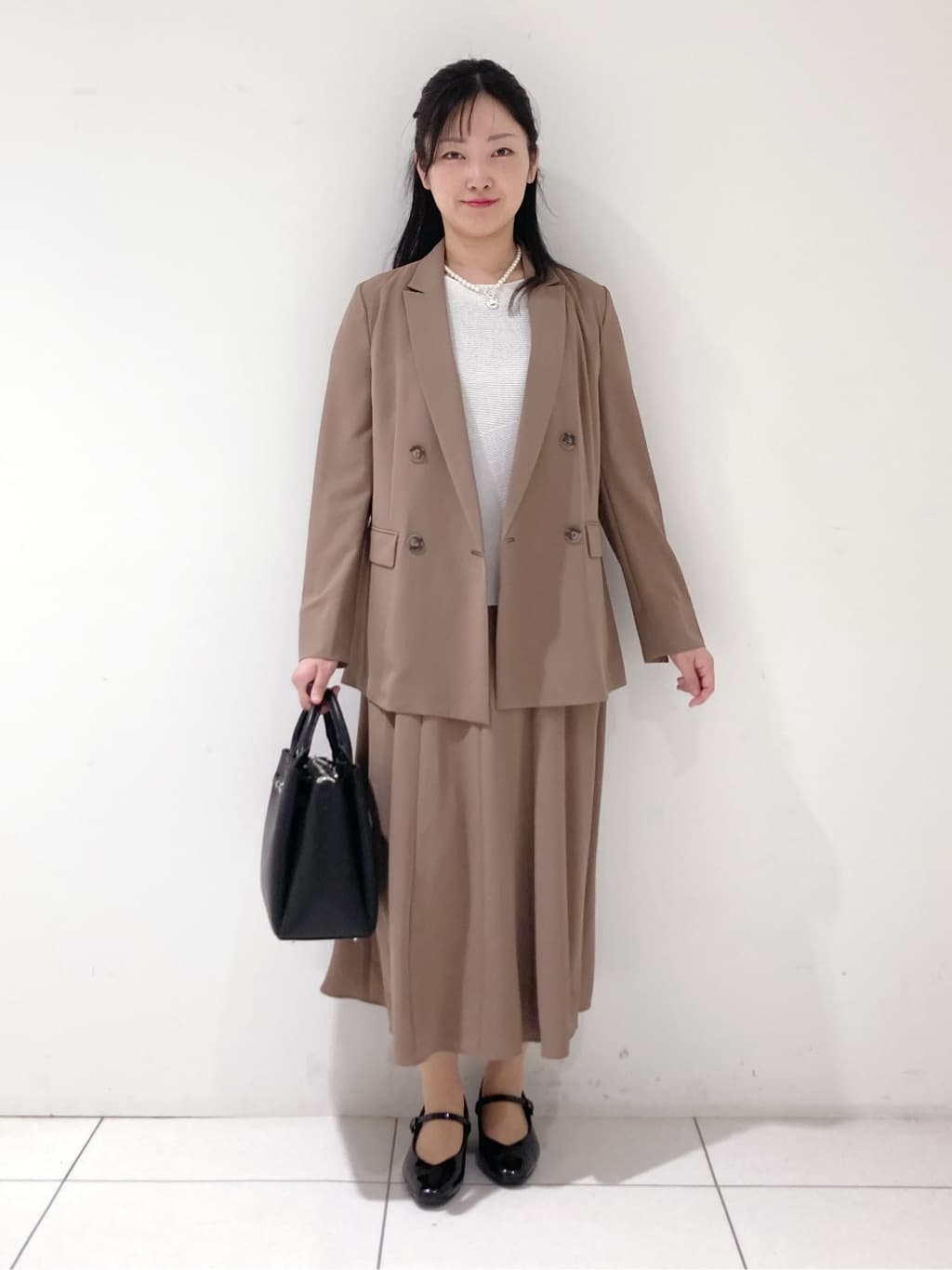 momokoさんの「INDIVI｜【軽く羽織れる！】ダブルジャケット」を使ったコーディネート