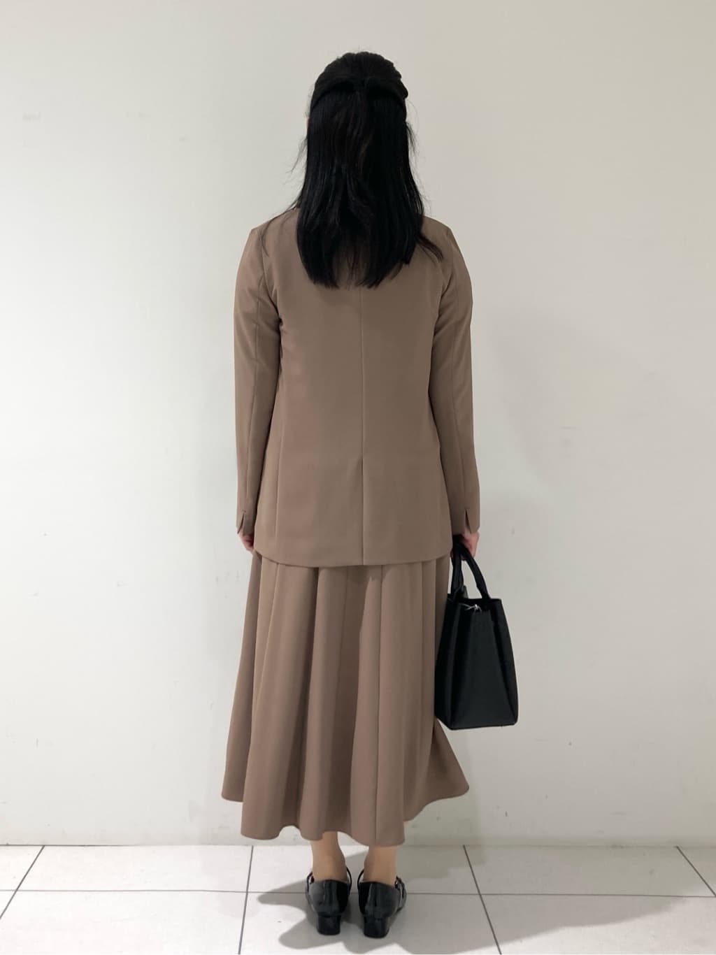 momokoさんの「INDIVI｜【軽く羽織れる！】ダブルジャケット」を使ったコーディネート