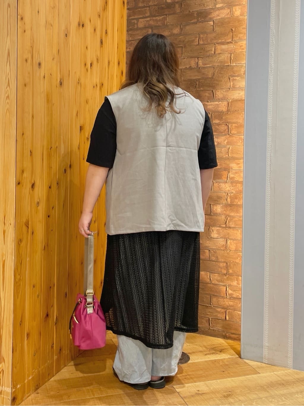 Risaさんの「SHOO･LA･RUE｜【S-LL/セットアップ可/洗濯後しわになりにくい】ダブルベスト」を使ったコーディネート
