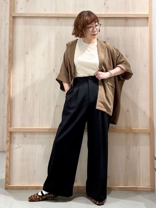 nakoさんの「THE SHOP TK｜ドルマン半袖ジャケット【洗える】」を使ったコーディネート