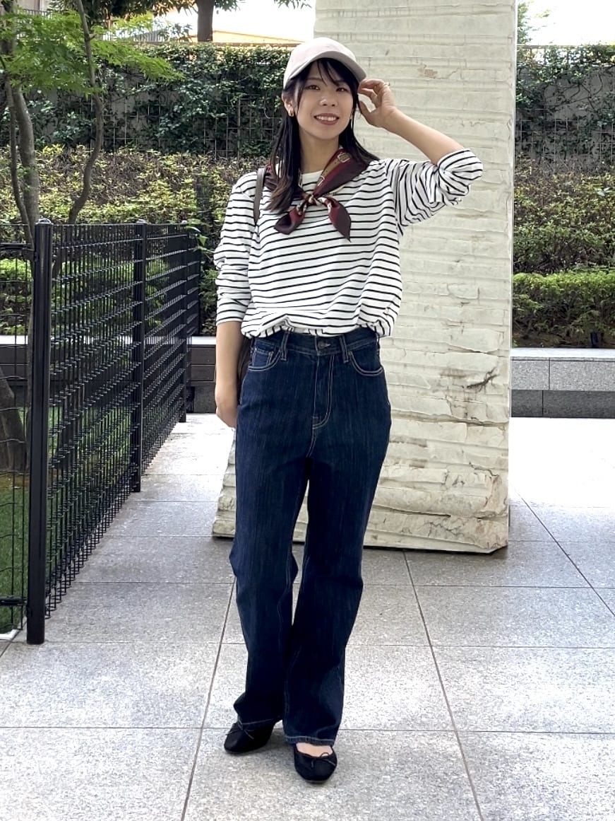cotaniさんの「grove｜【美シルエット/選べる着丈】大人のためのソフトフレアーデニム」を使ったコーディネート